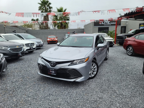 Toyota Camry 2.5 Le At