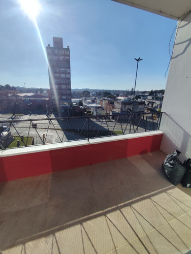 Santa Lucia Y S Quintín Amplio 2 Dorm Balcon $ 25000 Gt 2300