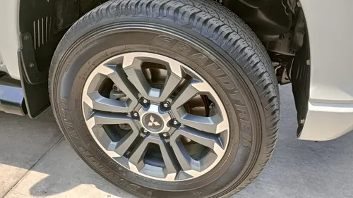 Mitsubishi L200 2.4 Cd Gls 4X4 At