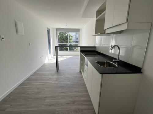 Imagen 8 de 12 de Venta De 1 Dormitorio En Cordón, Level 2