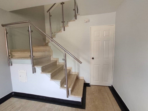 Imagen 7 de 14 de Hermoso Town House En Villas Del Valle