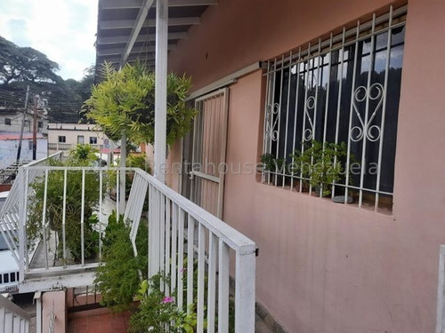 Imagen 1 de 10 de Casa En Venta En Zona Centro, San Juan De Los Morros 23-7367