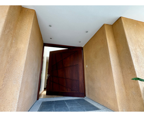 Los Chorros/hermosa Casa Amoblada/2000m2/en Alquiler