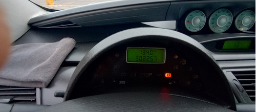Peugeot 807 2.0 St Hdi 7 As