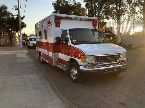 Imagen 1 de 15 de Ford Ambulancia Tipo 3