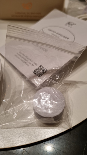 Difusor Aromático Eléctrico Just Aromatizador Peeble Con Voltaje De Blanco Blanco