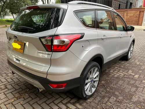 Ford Escape 2.0 Titanium