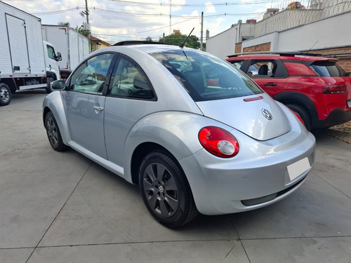 Volkswagen New Beetle 2.0 3p Automática