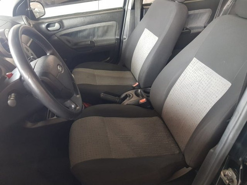 Imagem 4 de 6 de Fiesta Sedan 1.6 Rocam Sedan 8v Flex 4p Manual