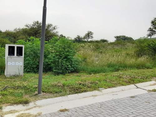 Imagen 4 de 13 de Lote De 453 M2 En Venta En Colinas De La Deseada. Seguridad 24 Hs. Excelentes Vistas.