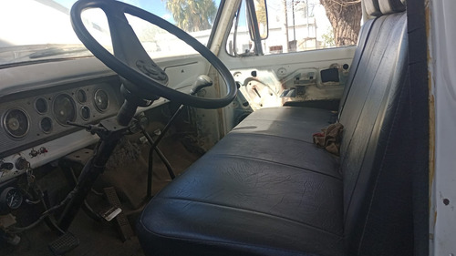 Camión Ford 6000, Con Grúa Hidráulica.