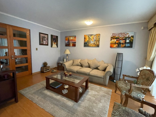 Hermosa Casa - Parque Cousiño Macul, Peñalolén
