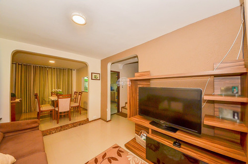 Imagem 1 de 30 de Sobrado - Residencial - 933733
