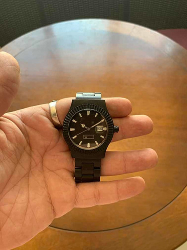Relógio Em Madeira Marca Woodz