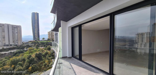 Departamento En Renta En Bosque Real, Huixquilucan Jl 24-4302.