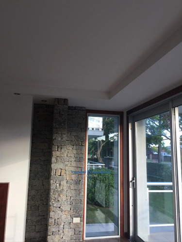 Apartamento En Alquiler, Irazabal Propiedades
