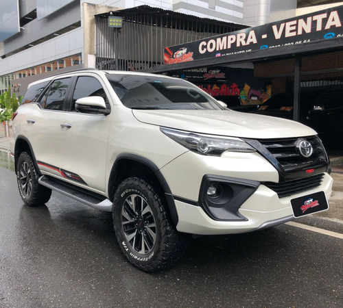Imagen 7 de 14 de Toyota Fortuner 2018