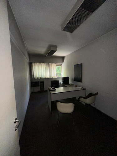 Local En Venta - 513 M2 Deposito En Doble Altura - San Cristobal - Proximo A Av. Independencia.