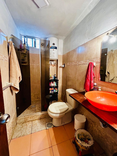 Venta Casa 2 Dormitorios Pocitos Con Cochera