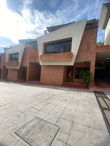 Townhouse En Venta En Mañongo Dm-7157060