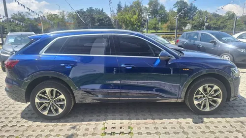 Audi E-tron Advanced