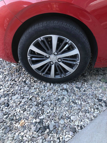 Imagen 8 de 22 de Peugeot 208 1.6 Feline 2018 70.000km