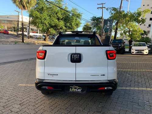 Imagem 7 de 14 de Fiat Toro Freedom Road 1.8 16v Flex Aut. 2018 Branca 201...