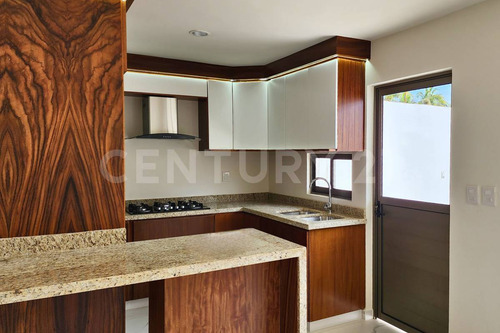 Casa En Venta En Residencial Montecarlo Grand, Mazatlán Sinaloa