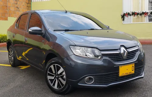 Renault Logan 1.6 Expression / Life +