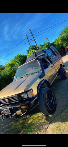 Toyota Hilux Pick-Up SR5 S/C