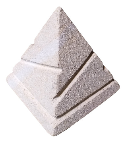 Espectacular Pirámide De Adorno