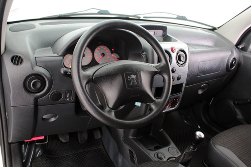 Imagem 7 de 10 de Peugeot Partner 1.6 Furgão Flex 3p Manual - 2018 - Branco
