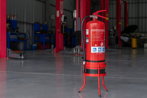 Extintor 6kg Abc + Soporte Tripode Para Negocios Fire Master