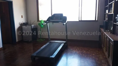Bellisima Propiedad, Casa Estilo Colonial En Venta Ubicada En Oripoto 24-27451