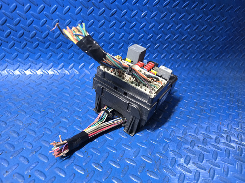 Caja De Fusibles Pontiac Grand Prix 3.8 Litros 2006 (Usado)