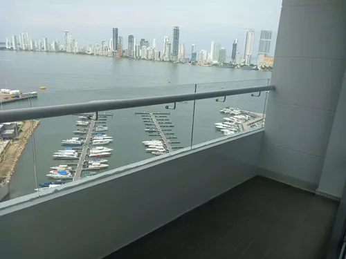 Alquila Oficina En Piso 19 Ubicación Privilegiada Cod. 54706