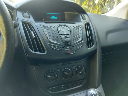 Imagem 9 de 10 de Ford Focus 2014 1.6 Se Flex 5p