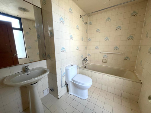 Clinica Alemana/ Manquehue Norte! Juan Xxii/ Townhouse!