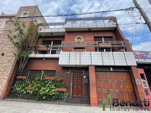 Casa En Lote Propio En Venta. Ciudadela. Excelente Ubicación