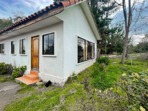 Casa En Venta De 5 Dorm. En Las Cabras