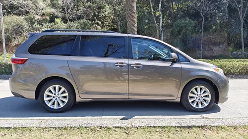 Toyota Sienna 3.5 Xle Piel At