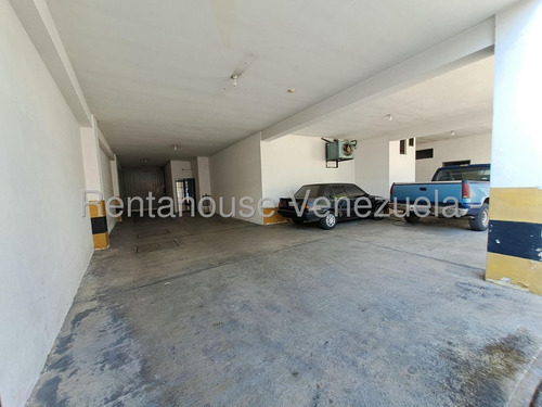 Bella Oficina En Venta Amoblada Zona Centro Calle Rivas Maracay 25-17456 Hc