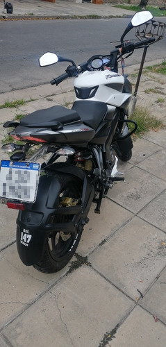 Bajaj Rouser 200 Ns