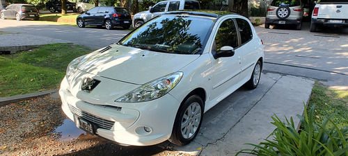 Peugeot 207 1.6 Feline 106cv