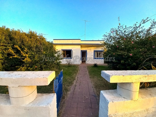 Imagen 4 de 27 de En Venta Casa De Tres Dormitorios En Colonia Del Sacramento