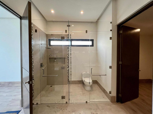 Imagen 23 de 30 de Casa En Fuentes Del Valle En Venta