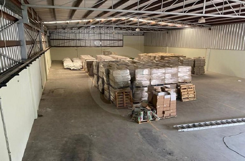 Bodega Comercial En Renta En Fraccionamiento Las Liebres