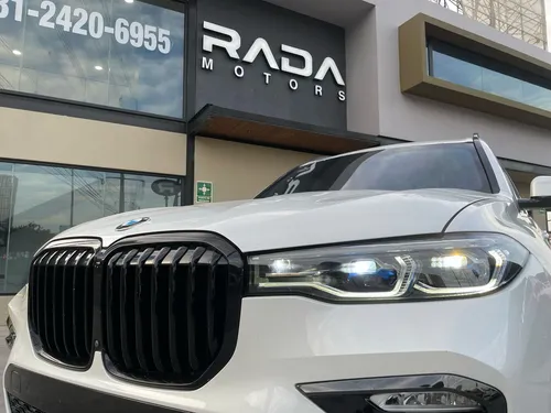 BMW X7 4.4 V8 M50i At