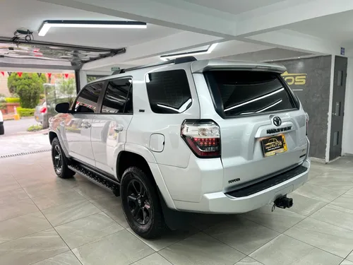 Toyota 4runner Sr5 At 4x4 2022