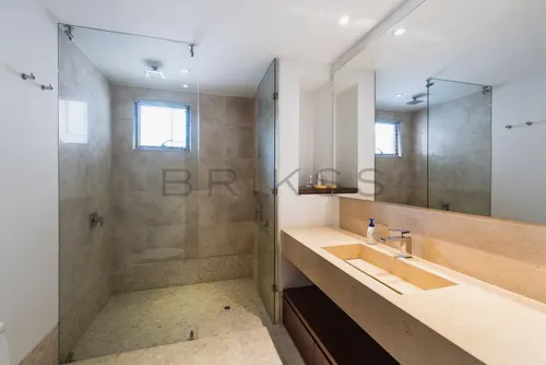 Apartamento En Arriendo En Los Rosales. Cod A1602